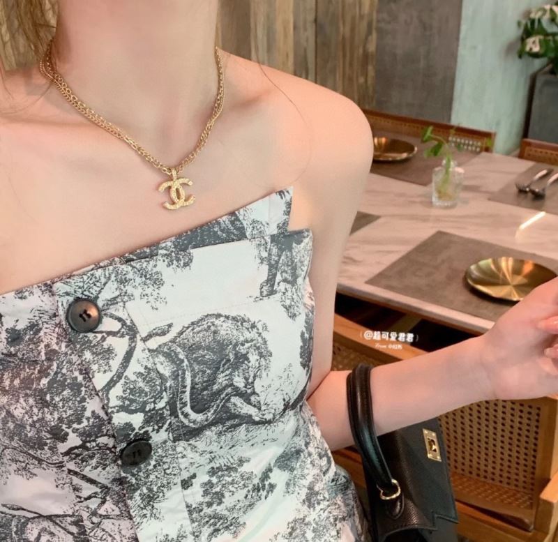 Ch**el necklaces